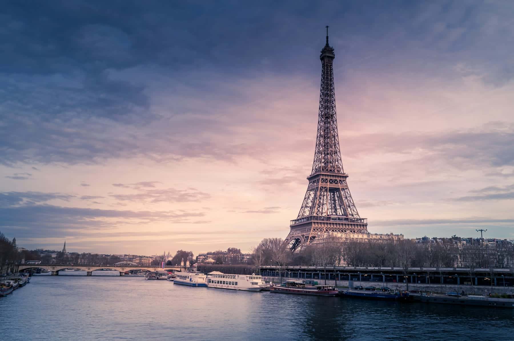 Travel planning interface with hotel and activity booking options